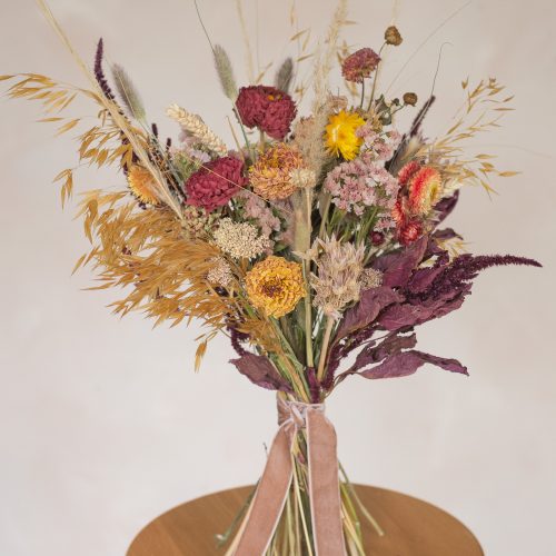 dried flower bouquet